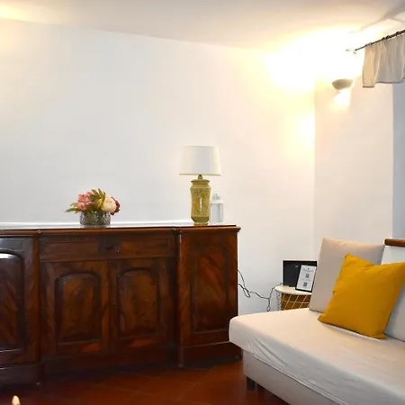 Tatil Evi La Casetta Sotto La Torre Lubriano